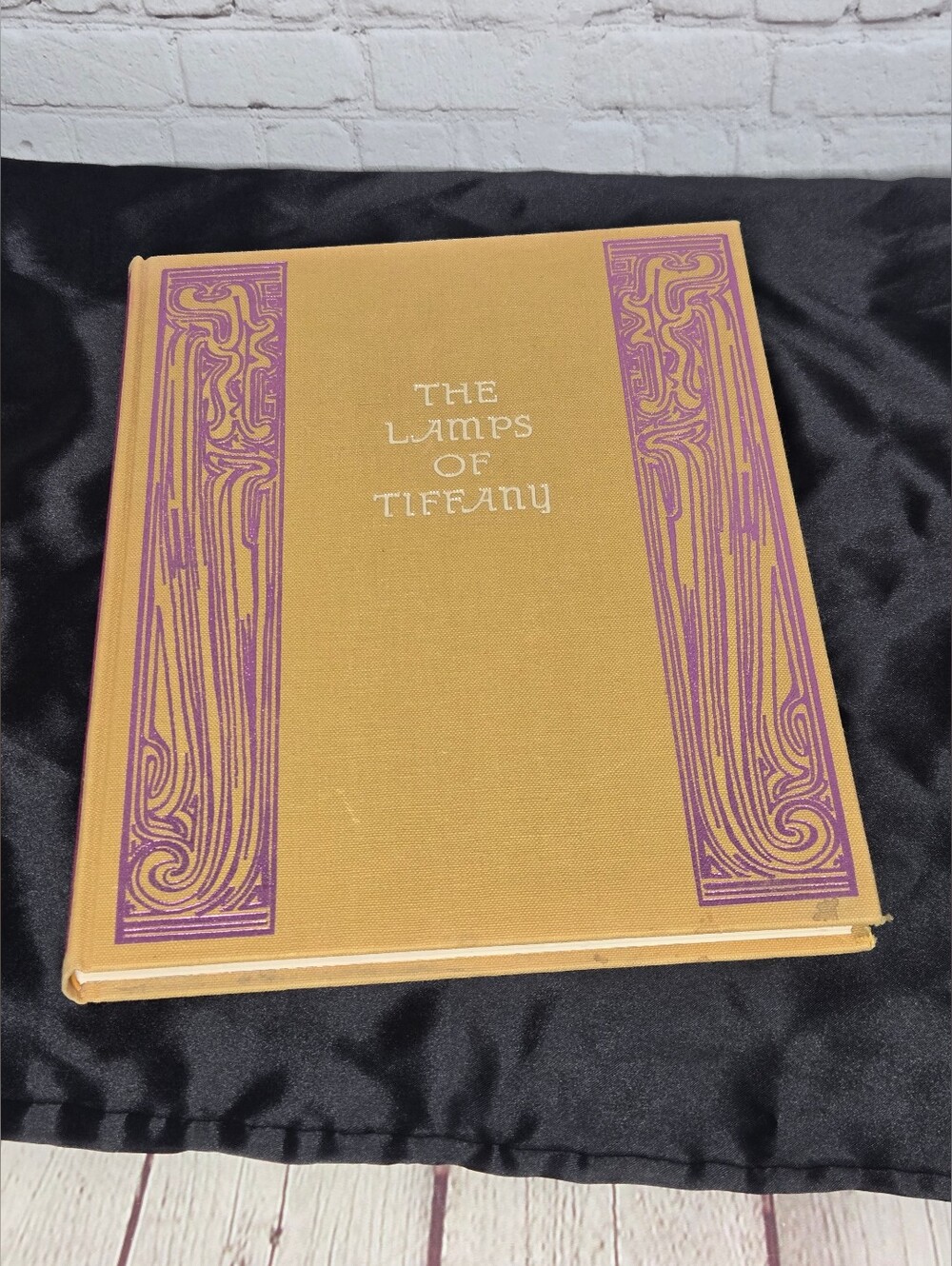 Book 'The Lamps Of Tiffany' Hardcover
